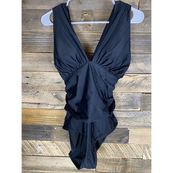 Black One-Piece Women's Size L Swimsuit Nylon Spandex Padded - Picture 1 of 10